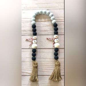 Snowman Christmas wooden bead garland